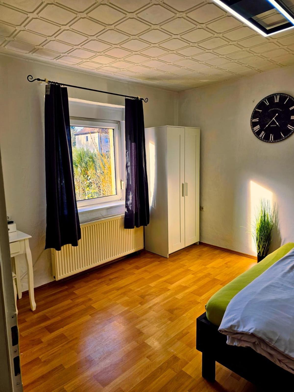B&R Ferienhaus In Der Naehe Des Flughafens 뉘른베르크 외부 사진
